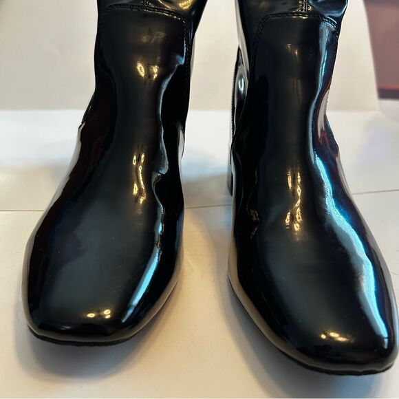 NWOT Aldo Black Ankle Booties with Glossy Finish - Picture 6 of 8